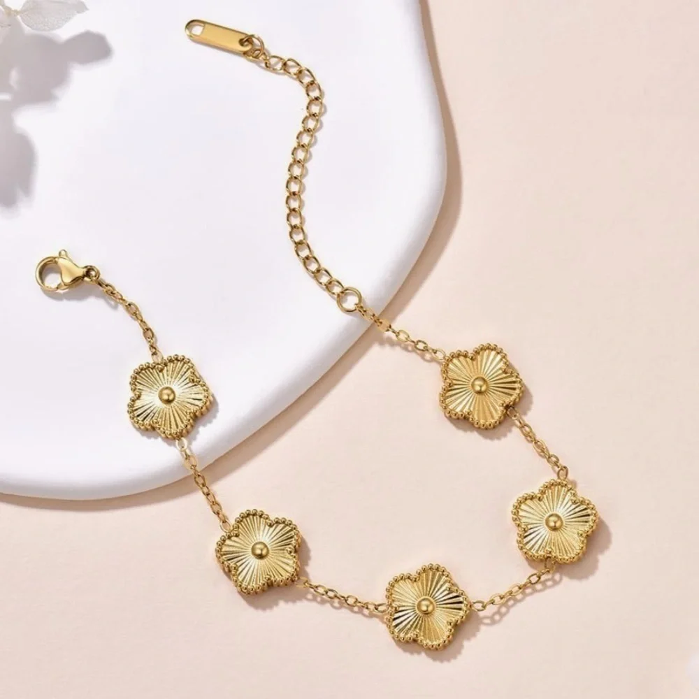 18k gold plated 5 motifs clover bracelet luxury look